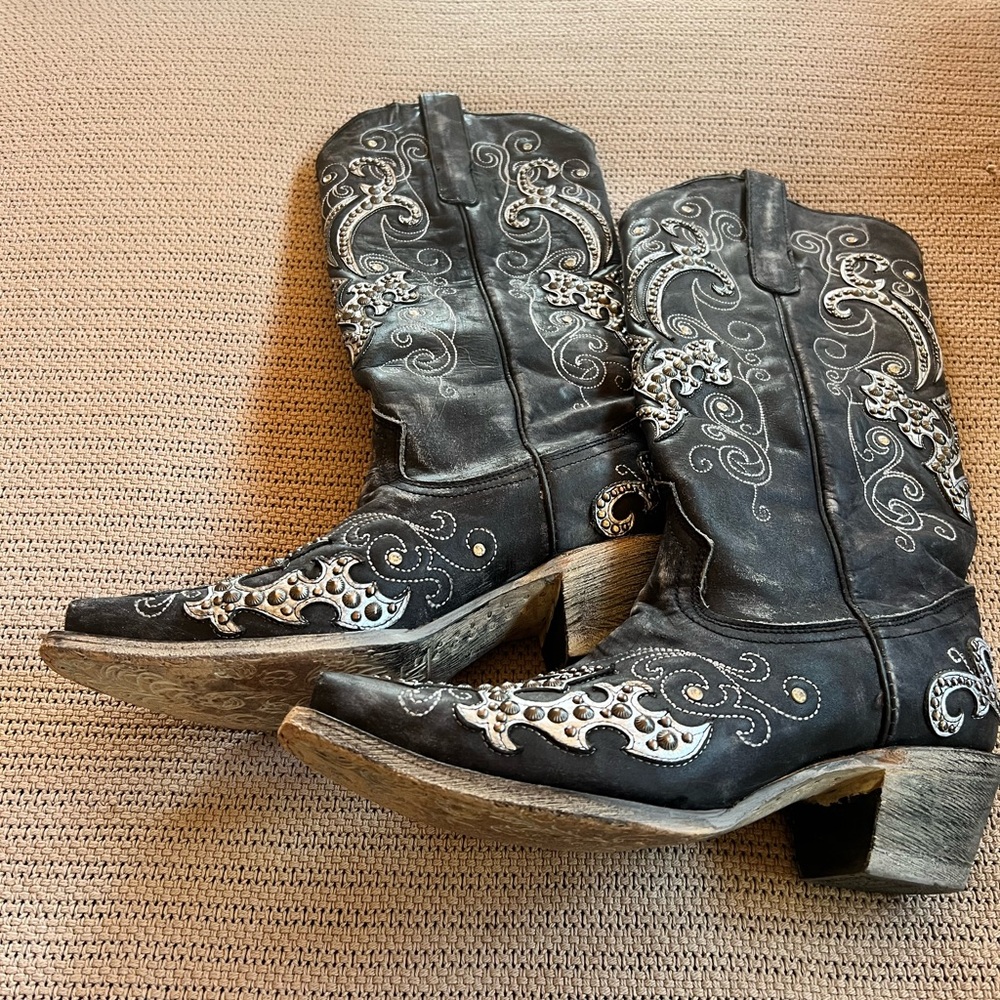Corral Embroidered Black Western Boots - image 5
